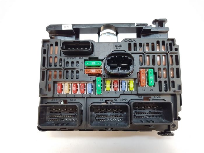 BSM Module Fuse Box Citroen C4 C5 C8 Jumper Peugeot 307 807 S118983004Q