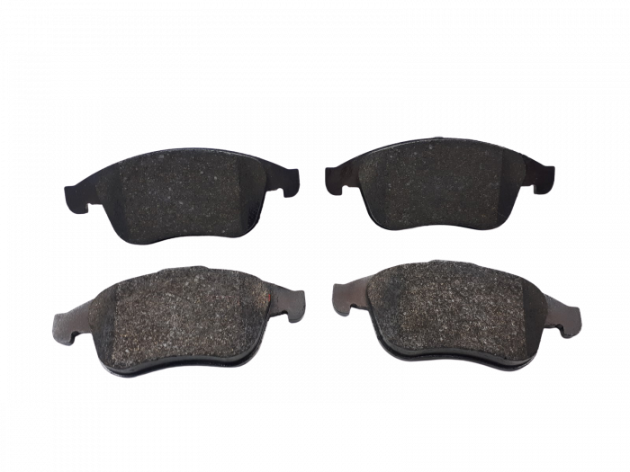 Renault clio front brake pads Clearance